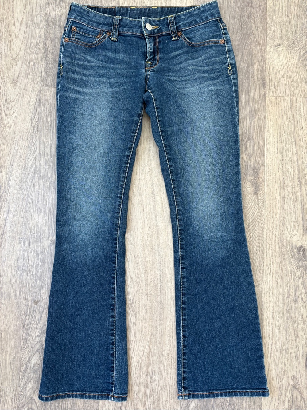 Lucky Brand Low Rise Bootcut Vintage Denim Jeans